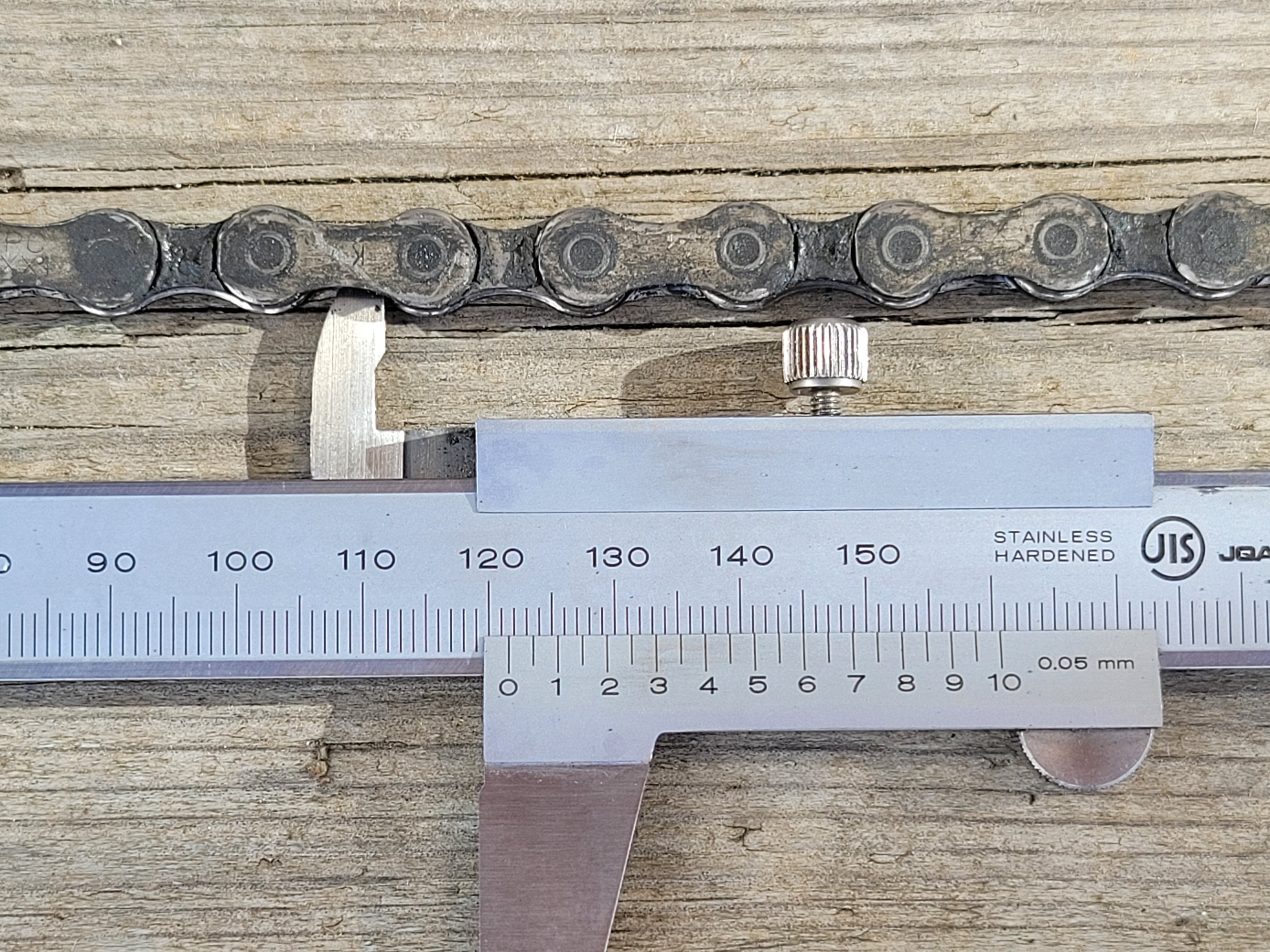 severely worn chain